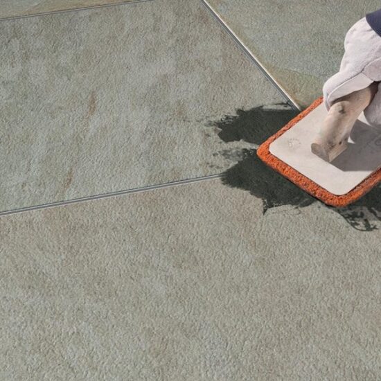 Cómo colocar los azulejos de cerámica