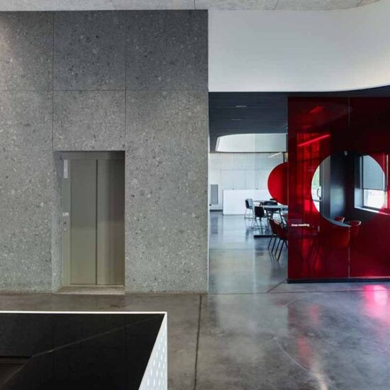 Nueva fábrica y nuevas oficinas de Mozzanica en Osnago